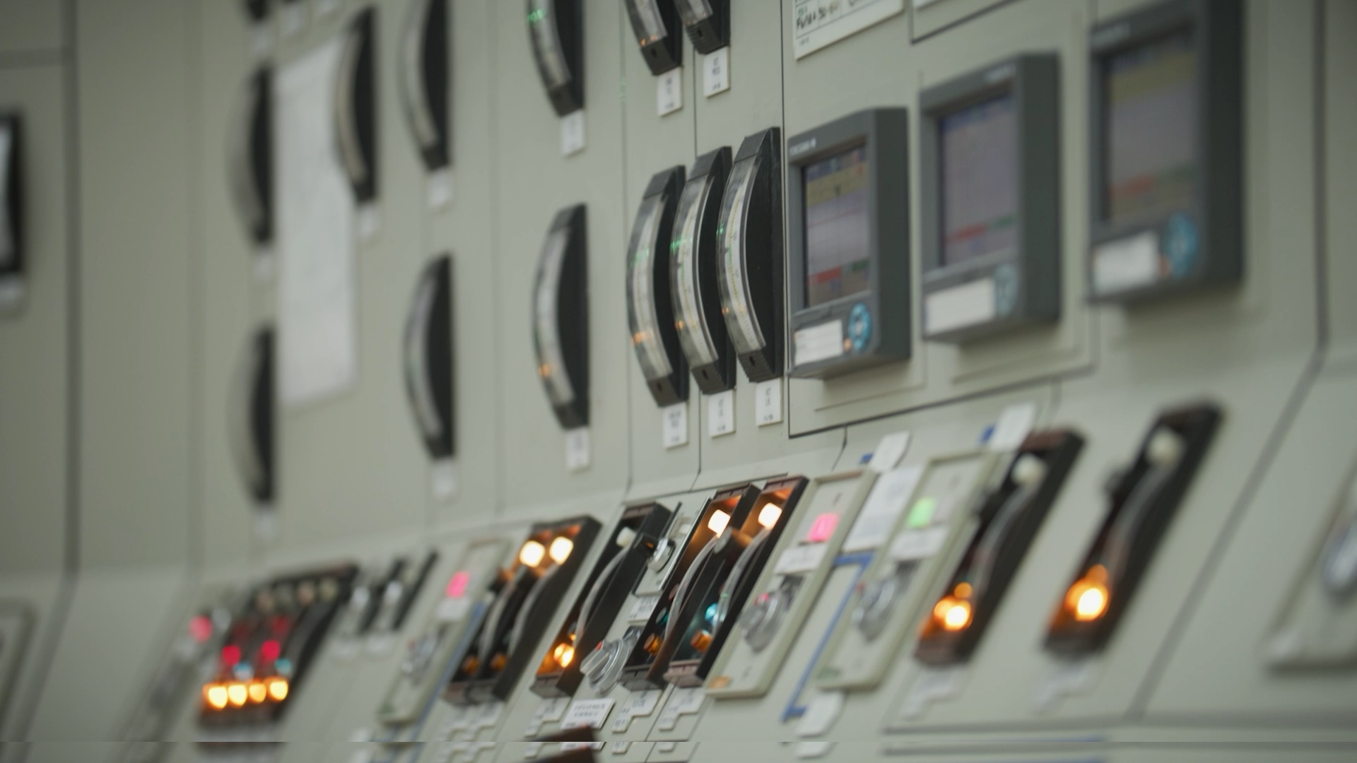 Control room at Comanche Peak